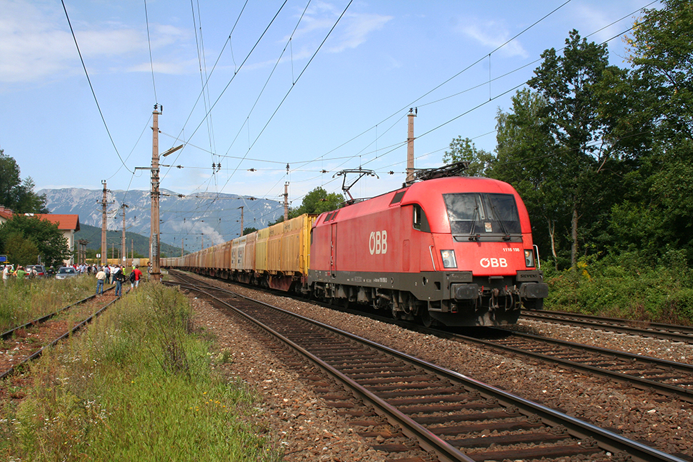 1116 198 mit einem Gz in Richtung Mrzzuschlag (Eichberg am Semmering, 23.08.2012)