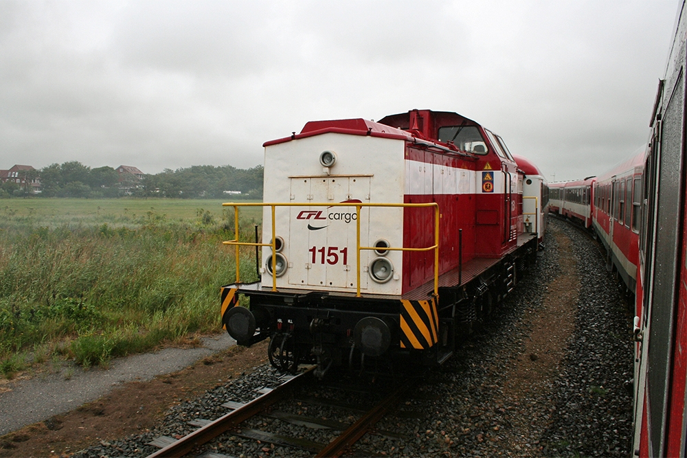 1151 der CFL-Cargo (ex-DR-V100) kurz vor Dagebll Mole (23.07.2011)