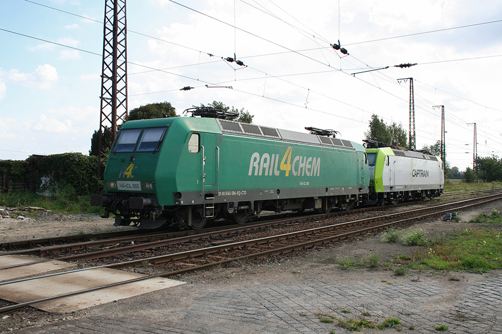 145 CL-003 der rail4chem (r4c) abgestellt in Grokorbetha (23.09.2011)