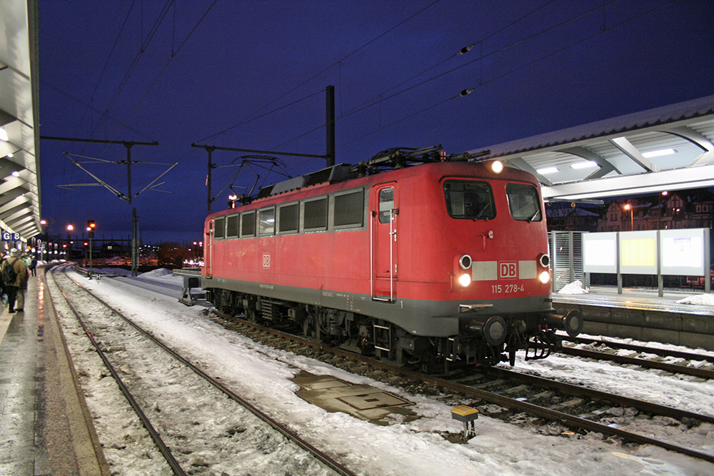 15 278 abgestellt in Erfurt Hbf. (11.12.2010)