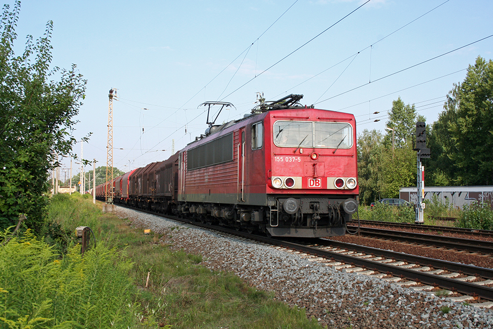 155 037 mit Gz in Richtung Leipzig-Schnefeld (Leipzig-Thekla, 10.08.2010)
