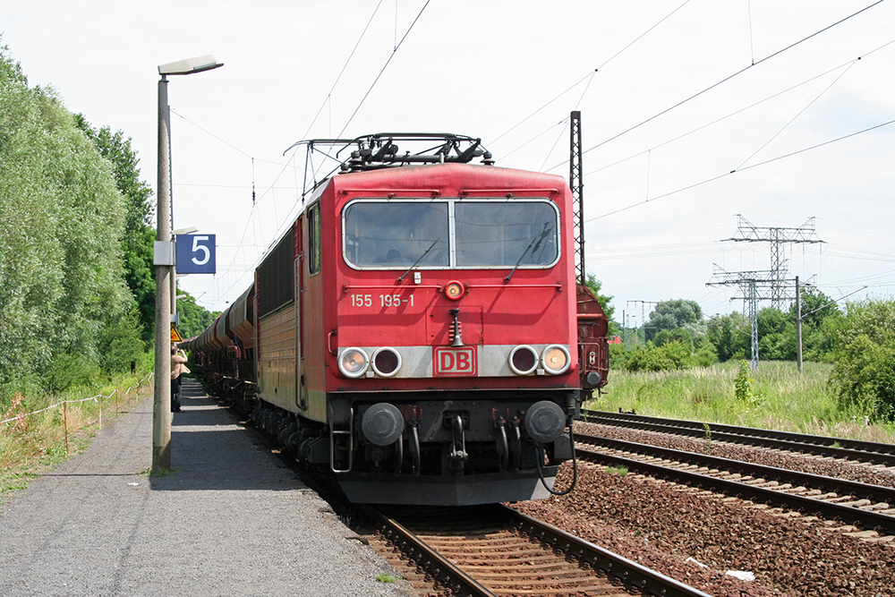 155 159 mit Gz aus Richtung Taucha (Leipzig-Thekla, 06.07.2010)
