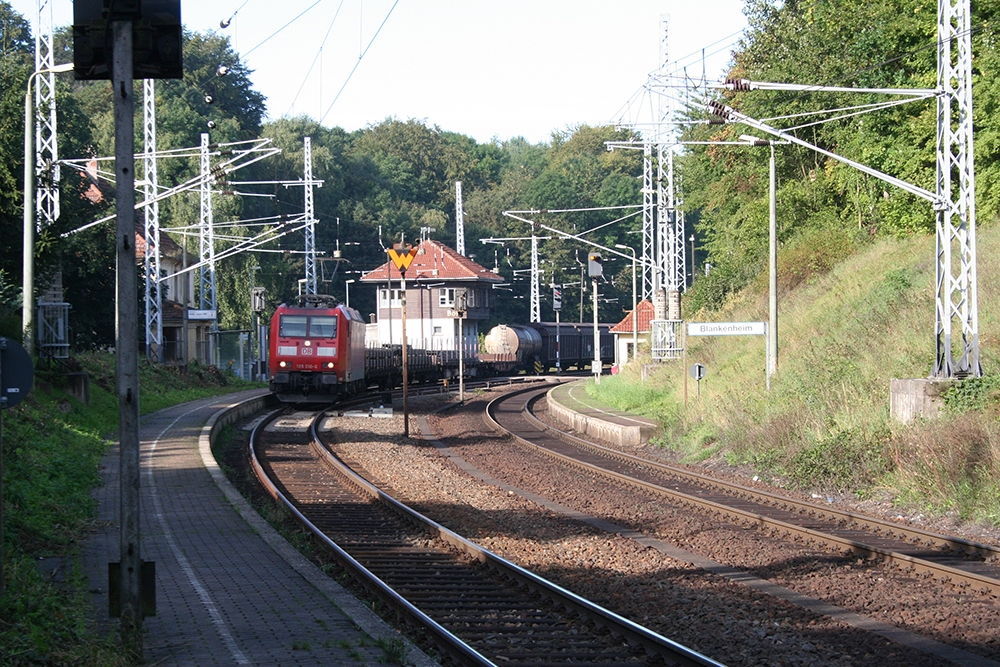 185 010 mit Gz in Richtung Halle/Saale (Blankenheim, 10.09.2011)