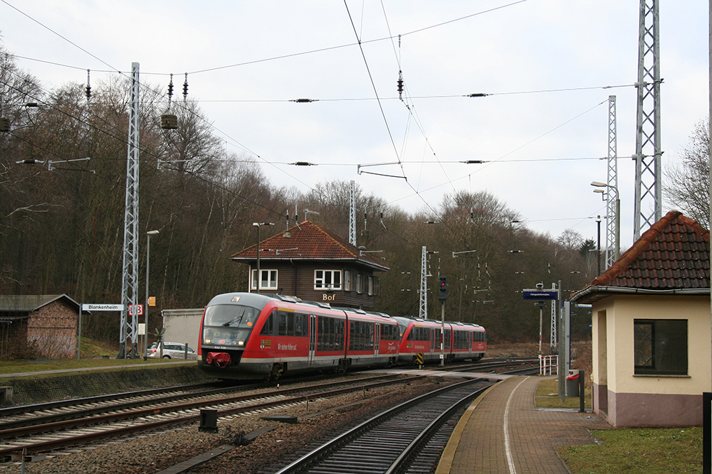 2 642er als RE 17764 (Erfurt – Magdeburg) in Blankenheim (19.02.2012)
