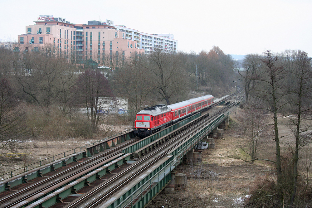 232 904 mit RE 3632 (Altenburg – Erfurt) (Jena-Gschwitz, 20.02.2011)