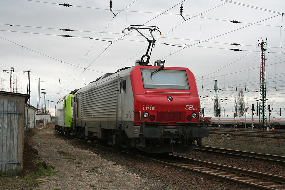 E37 018 von CB-Rail abgestellt (Grokorbetha, 18.02.2012)