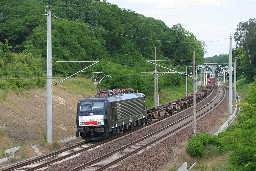 ES 64 F4-803 mit Gz in Richtung Berlin (Frankfurt/Oder Rosengarten, 29.06.2012)