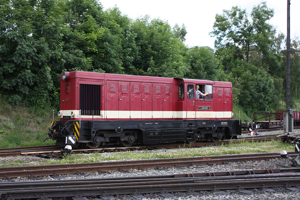 L45H-083 der Fichtelbergbahn in Oberwiesenthal (10.07.2011)
