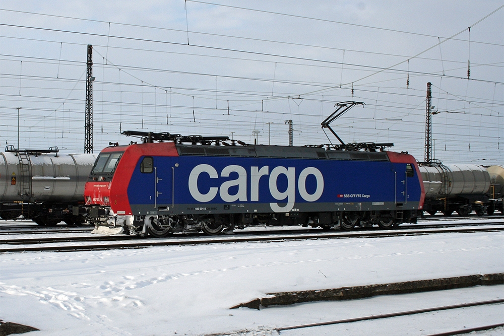 SBB Cargo 482 001 solo in Grokorbetha (Leiling, 19.12.2010)