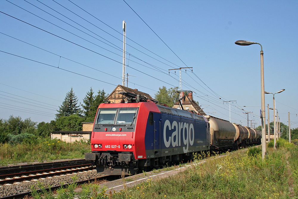 SBB-Cargo 482 027 aus Richtung Leipzig-Wahren (Leipzig-Thekla, 10.08.2010)