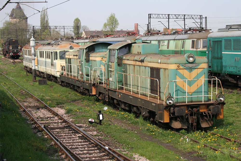 SM42-551 in Legnica (23.04.2011)