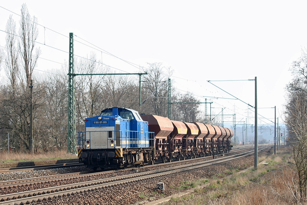 Spietzke V 100-SP-005 mit Gz in Richtung Grokorbetha (Schkortleben, 23.03.2012)