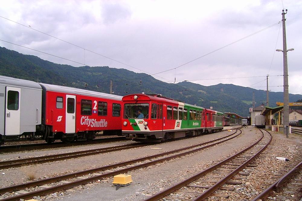 StLB VT 34 der Murtalbahn (Unzmarkt – Tamsweg) in Unzmarkt (24.07.2005)