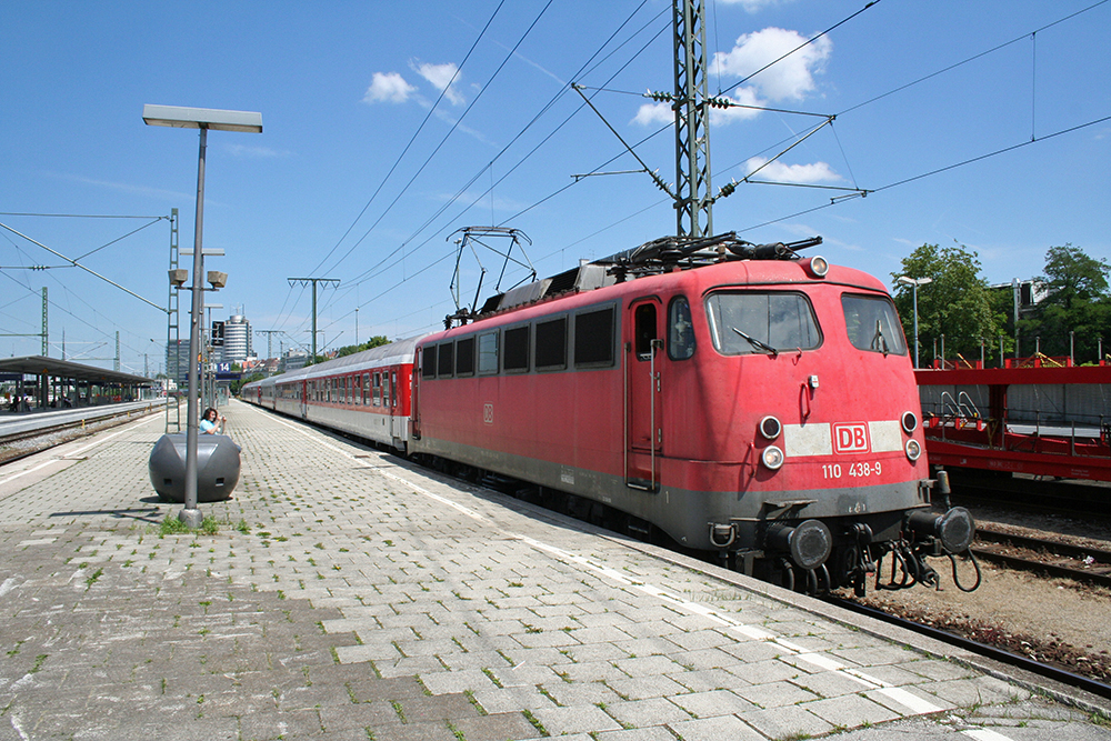 110 438 mit Bahn-Charterzug von Ludwigshafen nach Schladming (Mnchen Ost, 05.06.2011)