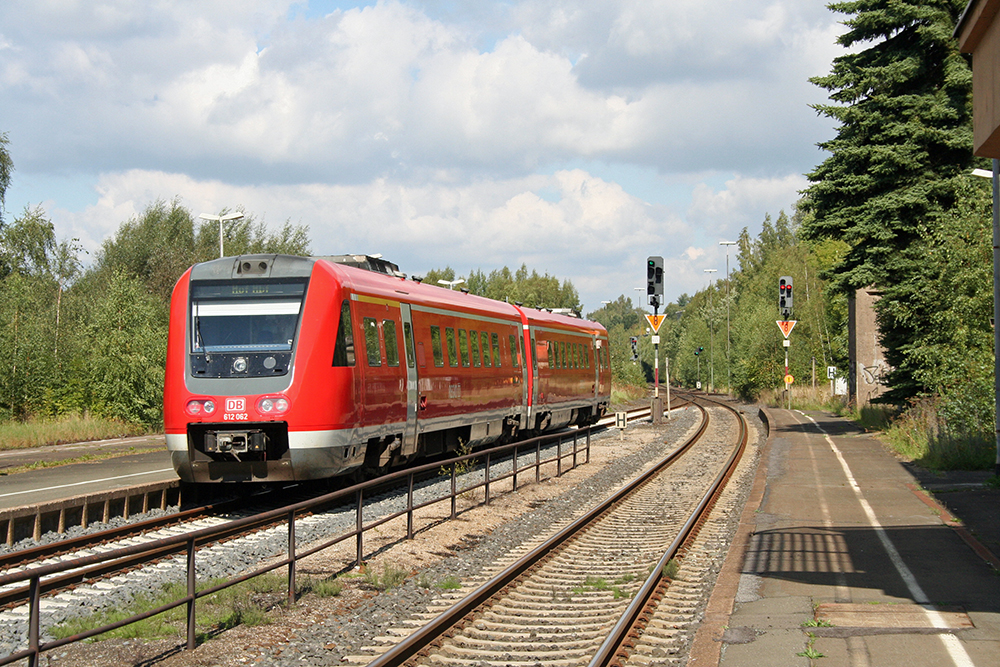 612 062 als RE 3045 (Lichtenfels – Hof) (Oberkotzau, 19.09.2010)