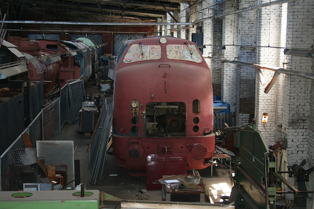 In Aufarbeitung befindliche V200 im Sddeutschen Eisenbahnmuseum Heilbronn (22.07.2012)
