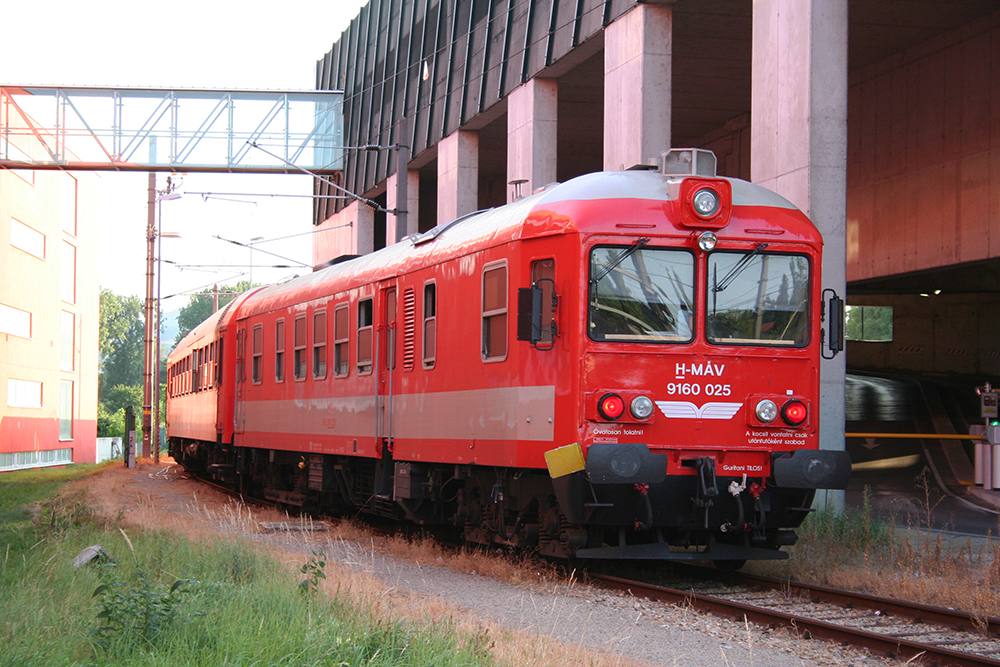 Ungarische Schienenprfzug 9160 025 (Krems an der Donau, 24.08.2012)