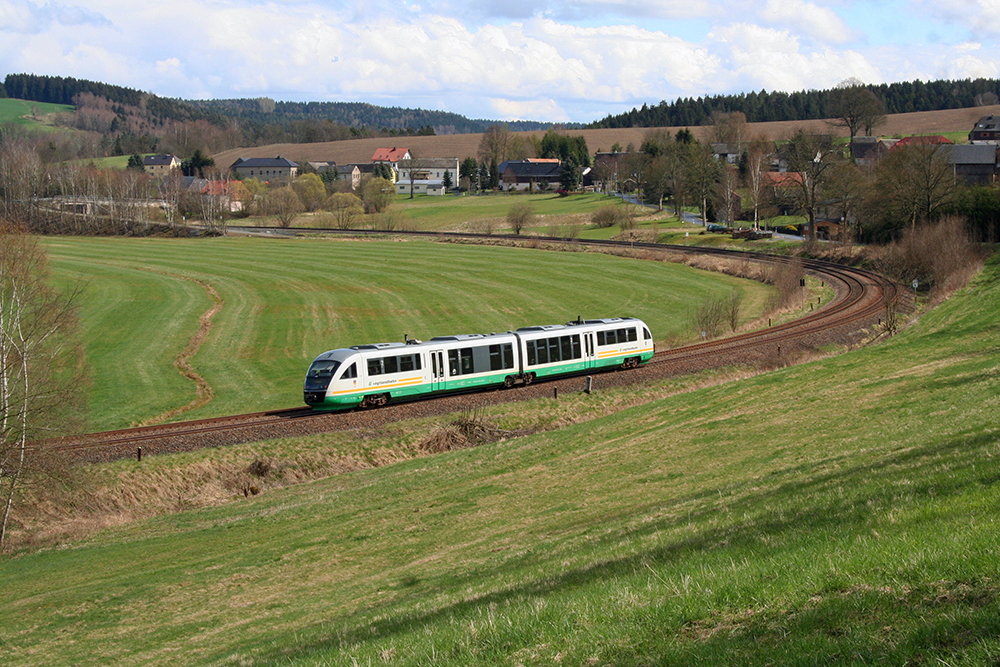Vogtlandbahn VT 09 als VGB 20969 (Zwickau – Cheb) (Rebersreuth, 21.04.2012)