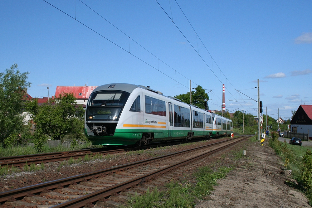 Vogtlandbahn-VT 18 zusammen mit einem weiteren Vogtlandbahn-Desiro als VBG 20972 (Marianske Lazne – Zwickau) (Frantiskovy Lzne, 17.05.2012)
