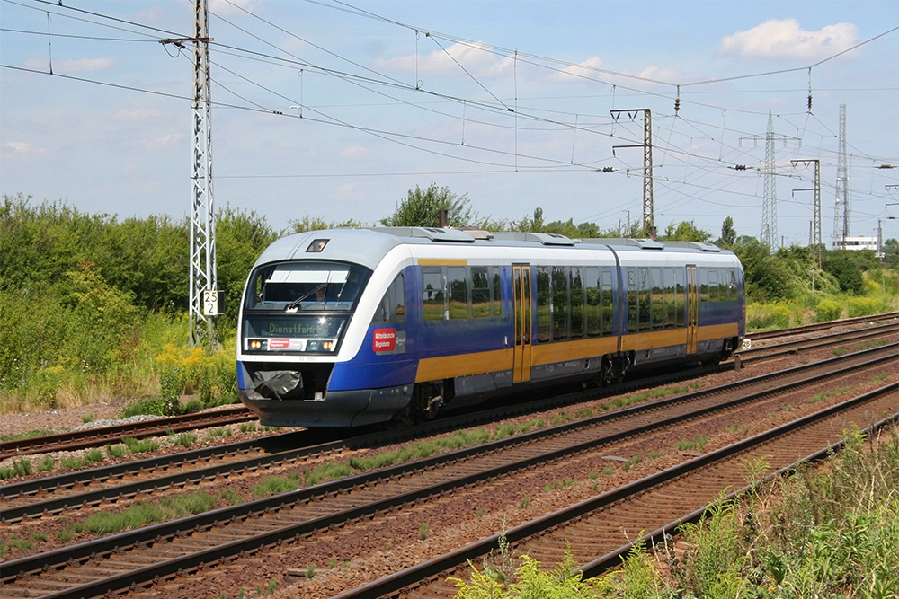 VT 560 (642 835) der Mitteldeutschen Regiobahn Lz in Richtung Naumburg/Saale (Grokorbetha, 01.08.2013)