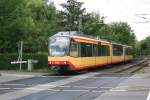 Strasenbahnen/281725/898-als-s4-schwaigern-wuertt-west 898 als S4 (Schwaigern (Wrtt) West - Heilbronn Hbf.) an der Station Heilbronn-Bckingen Sonnebrunnen (22.07.2012)